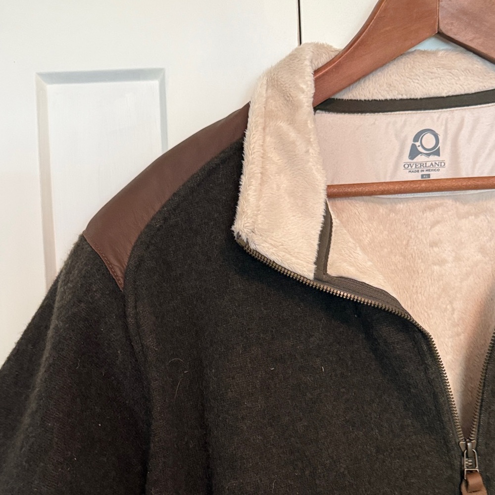 Men's Dark Brown Zip-Up Fleece Jacket - Picture 5 of 7